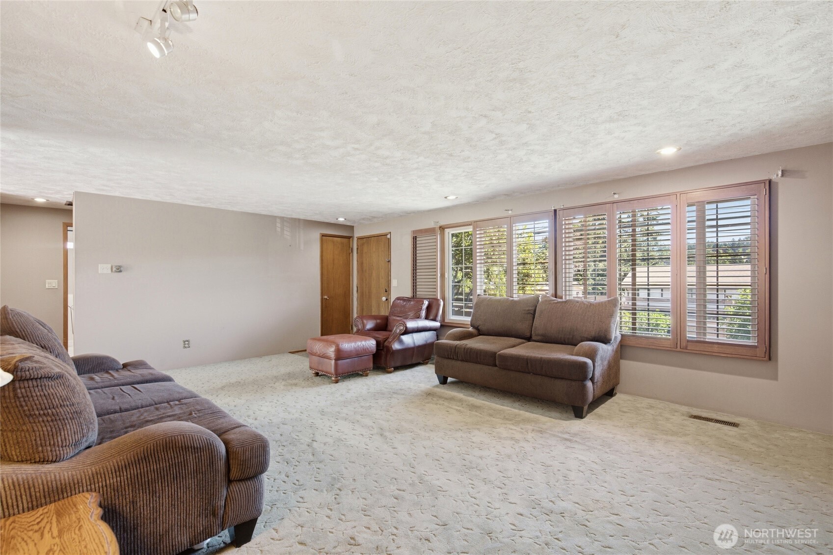 24325 16th Avenue Property Photo 5
