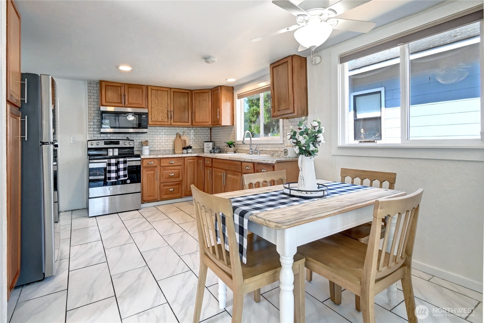 2327 Harrison Avenue Property Photo 15