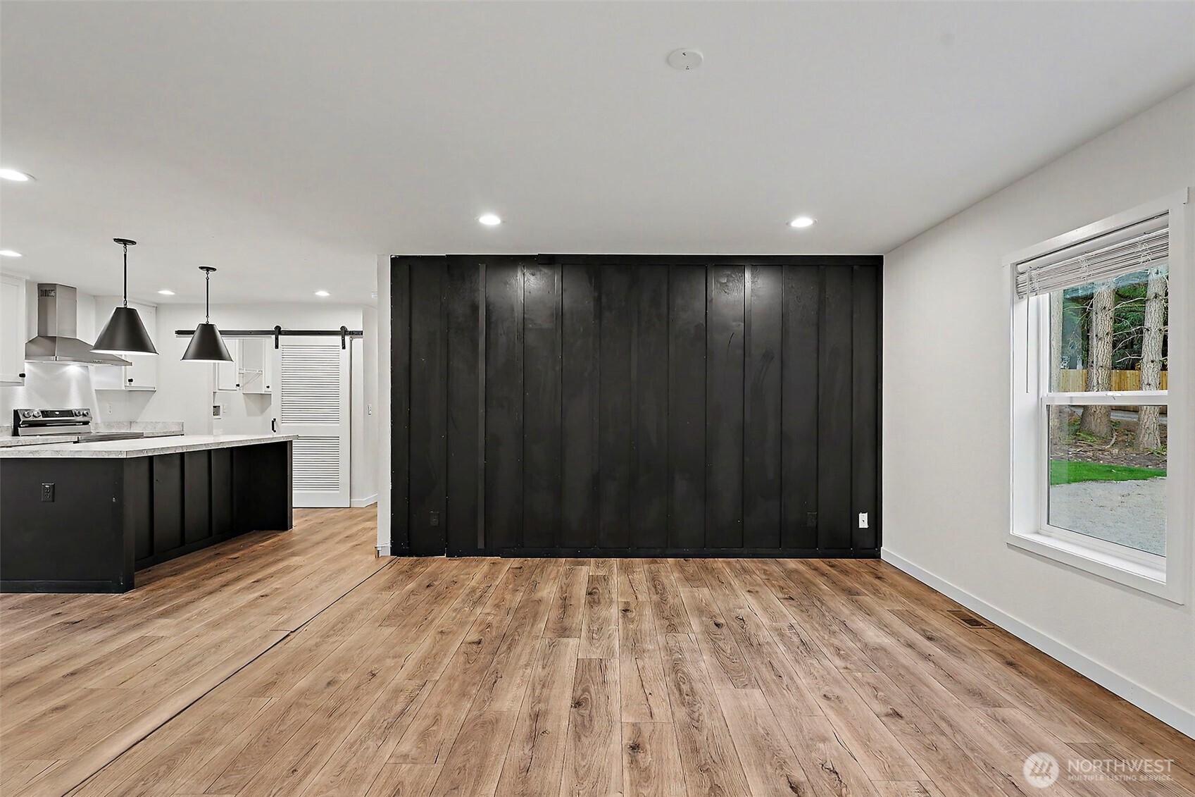 5217 278th Street Property Photo 4