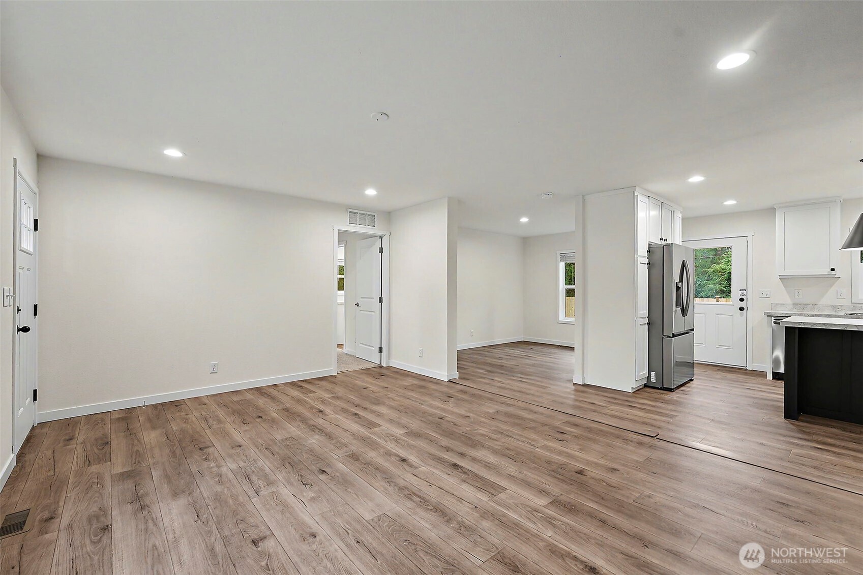 5217 278th Street Property Photo 5