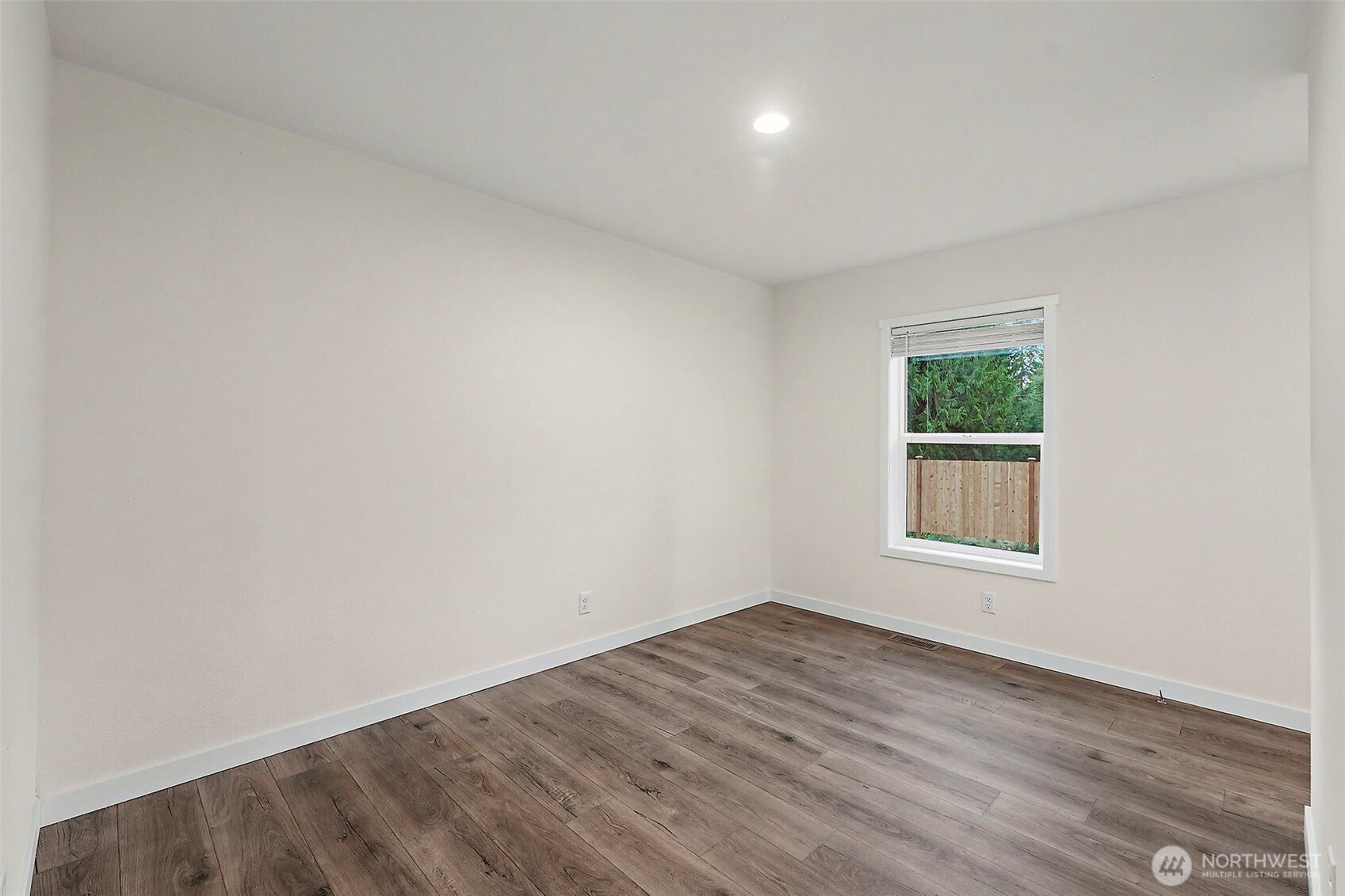 5217 278th Street Property Photo 6