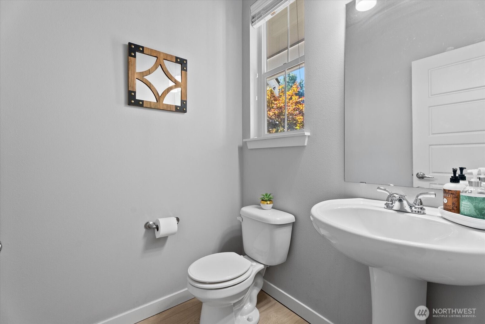 12101 172nd St Court Property Photo 4