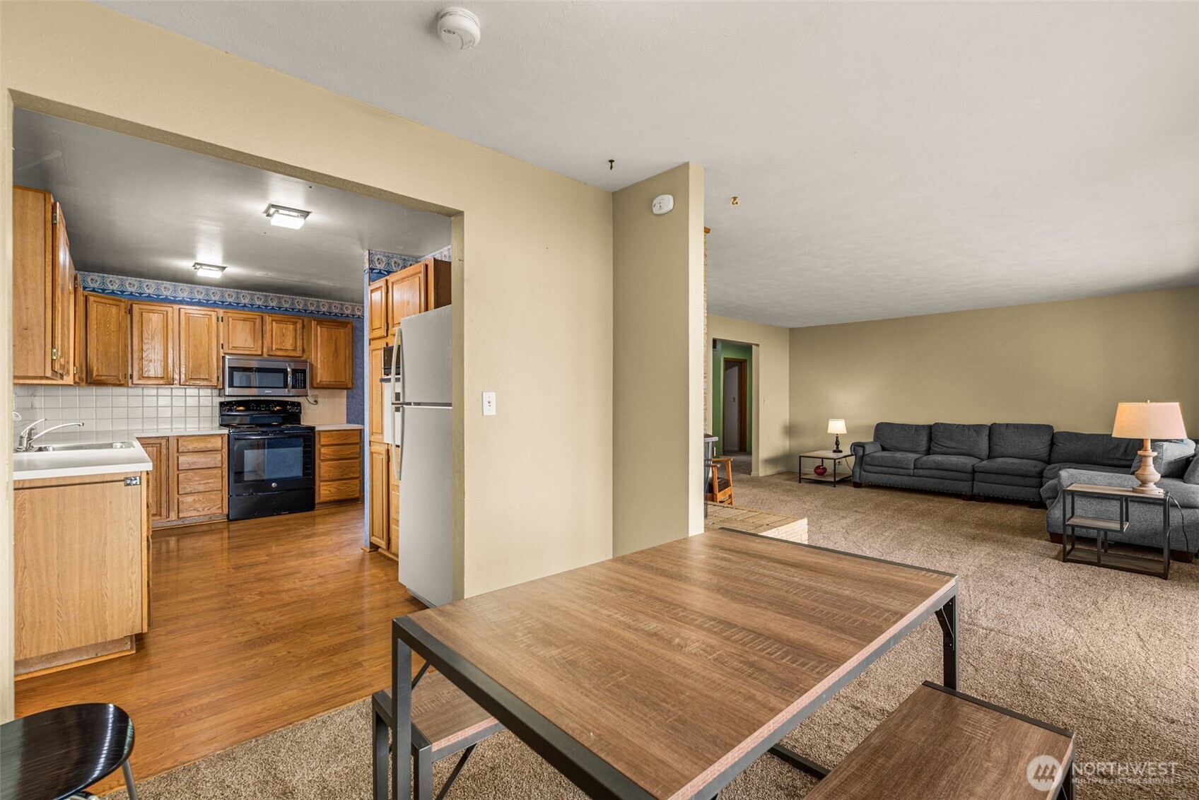 3116 Ohme Road Property Photo 9