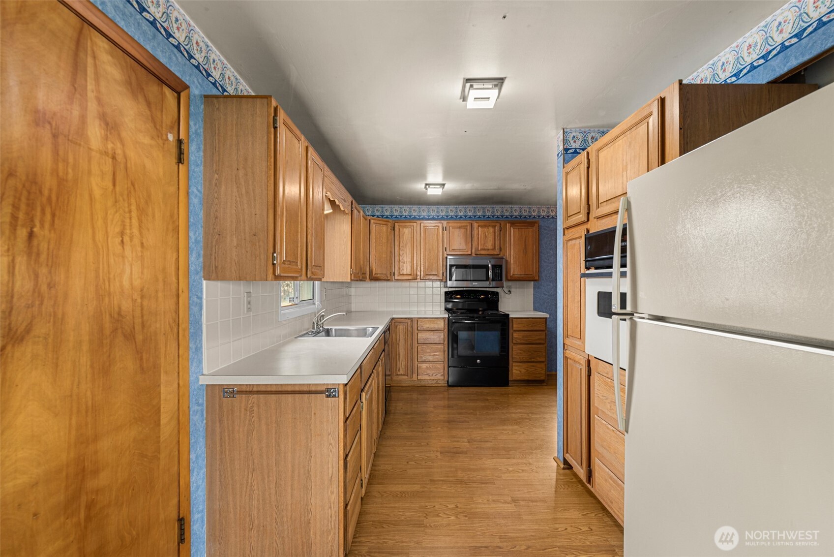 3116 Ohme Road Property Photo 10