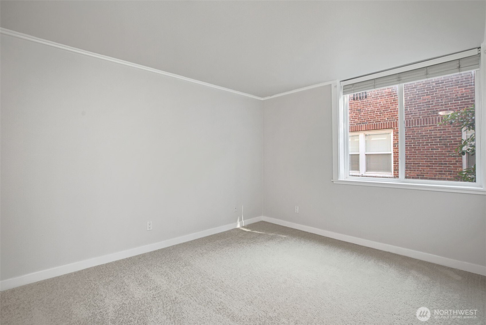 626 4th Avenue 306 Property Photo 23