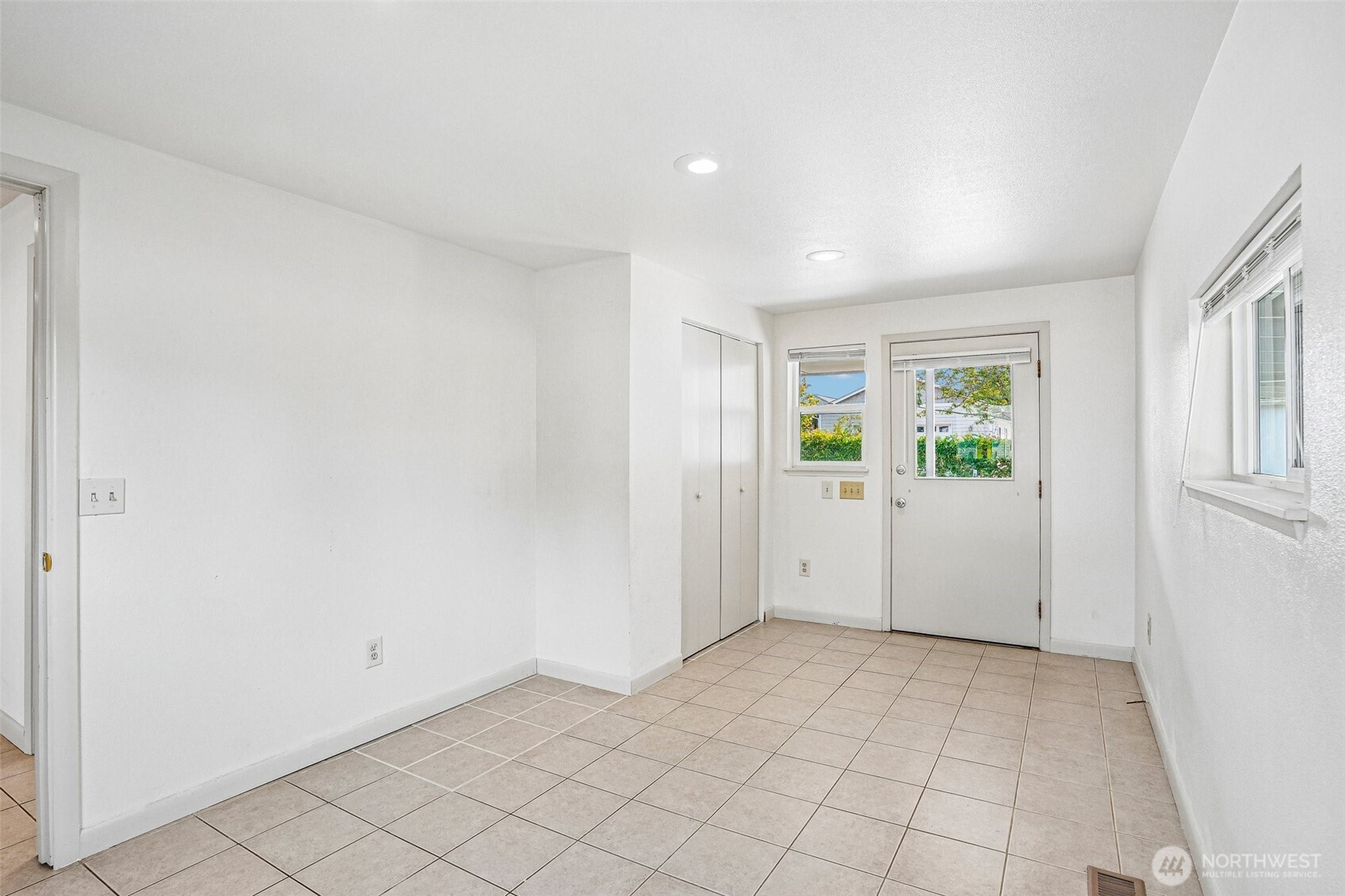 923 16th Street Property Photo 13