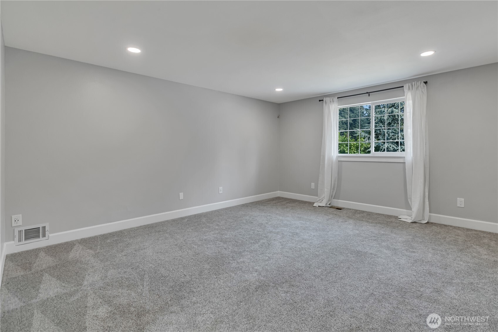 7127 142nd Street Ct Property Photo 23