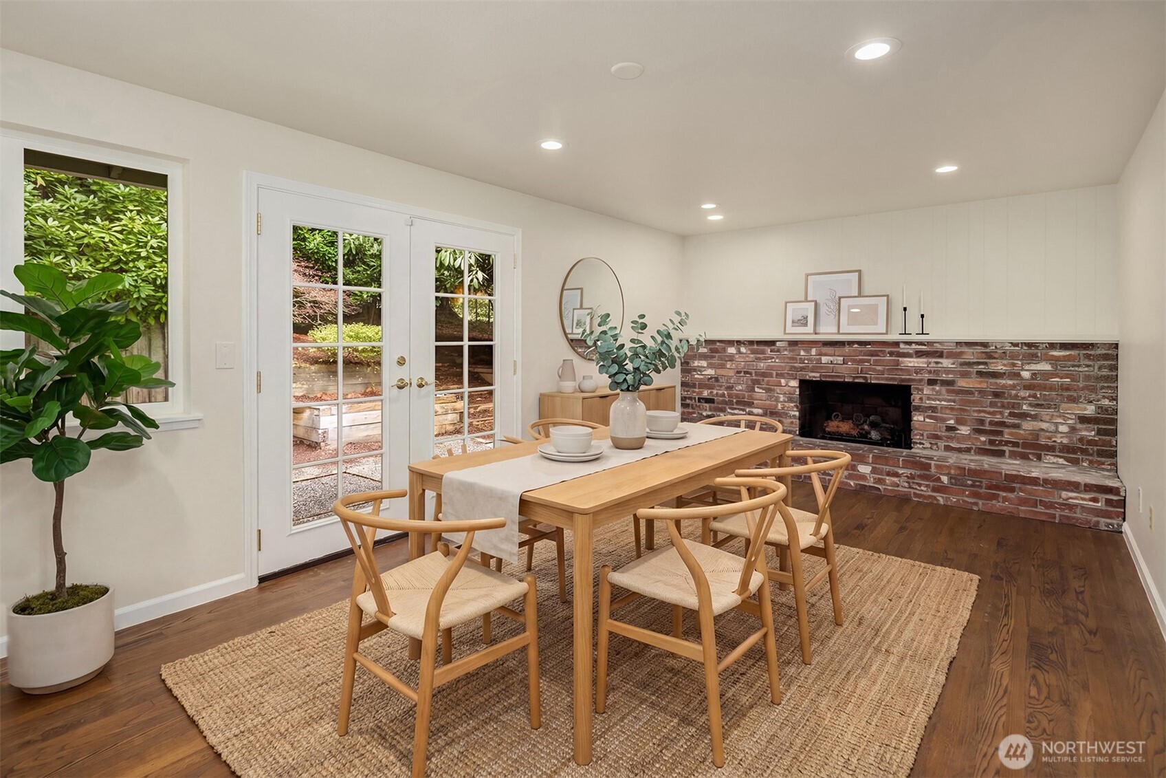 2711 101st Place Property Photo 6