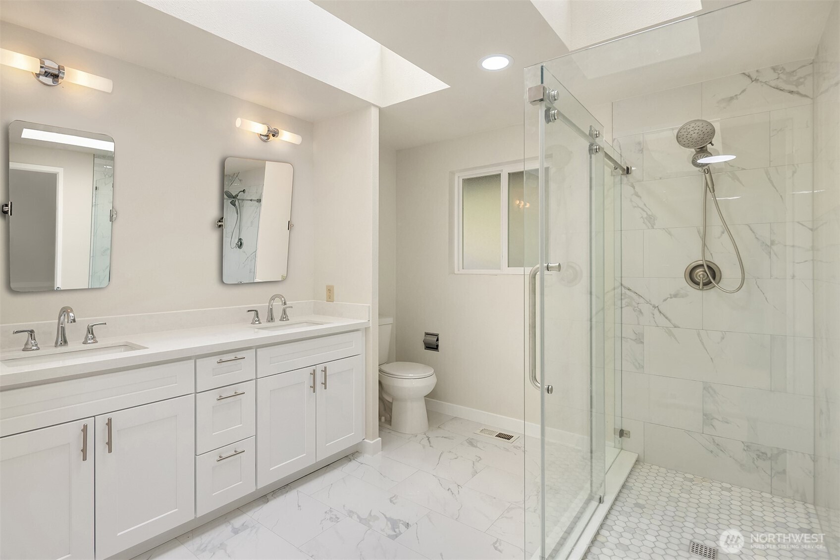 2711 101st Place Property Photo 11