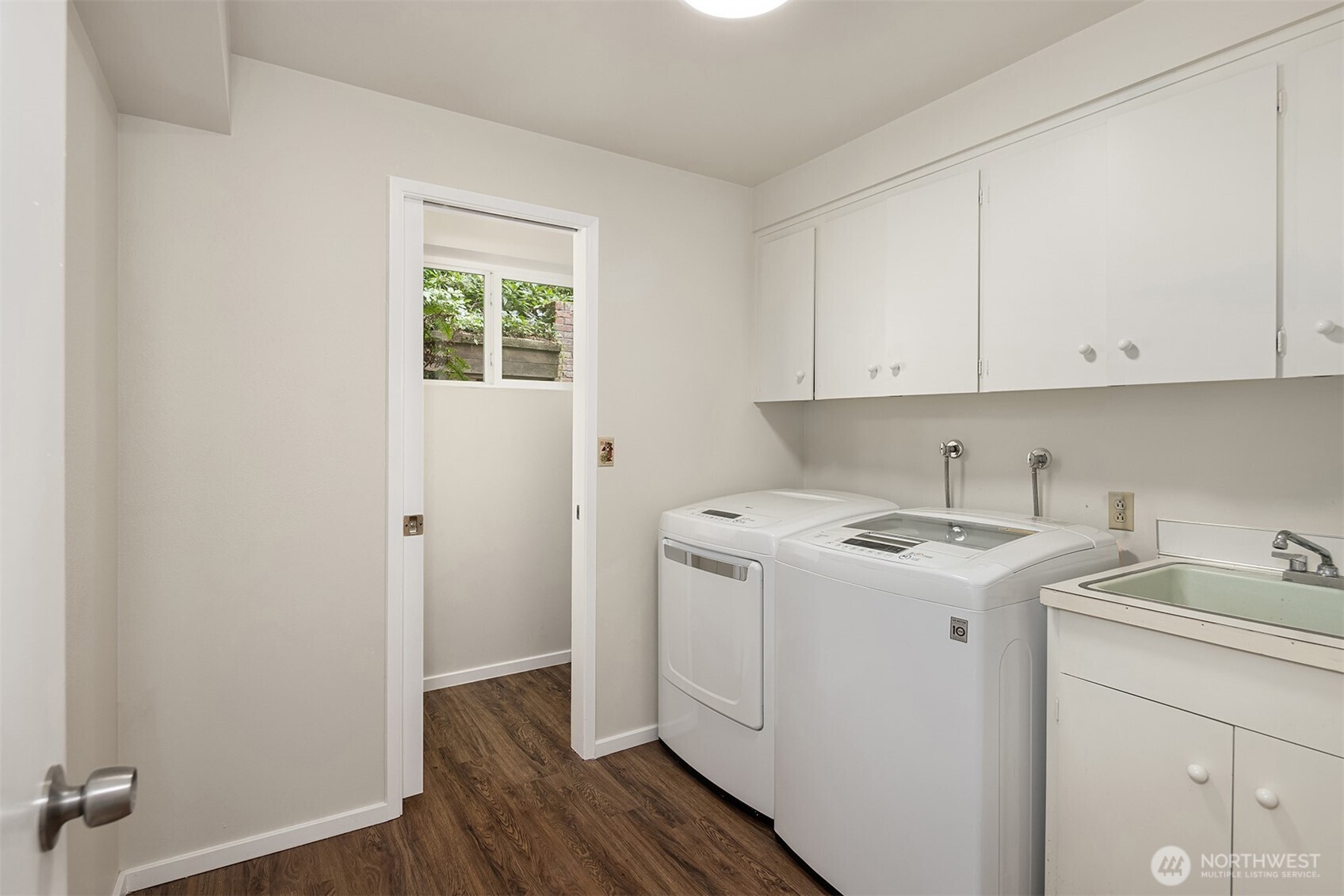 2711 101st Place Property Photo 19