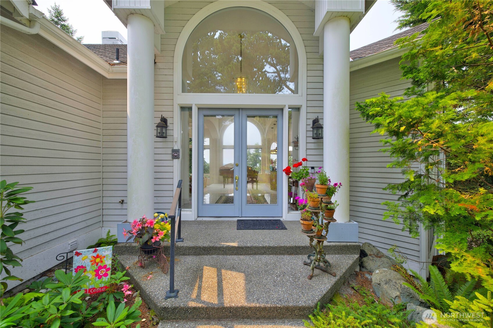 11746 Mccorkle Place Property Photo 3