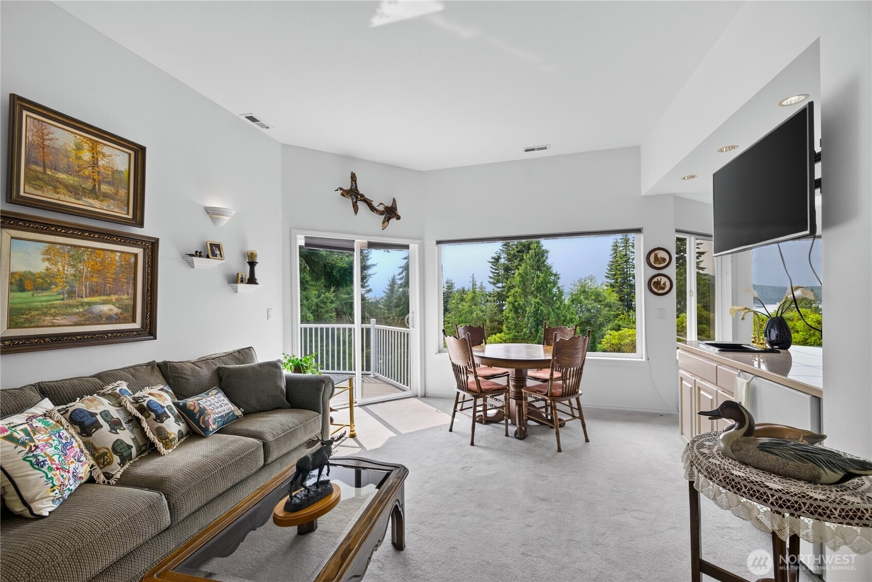 11746 Mccorkle Place Property Photo 16