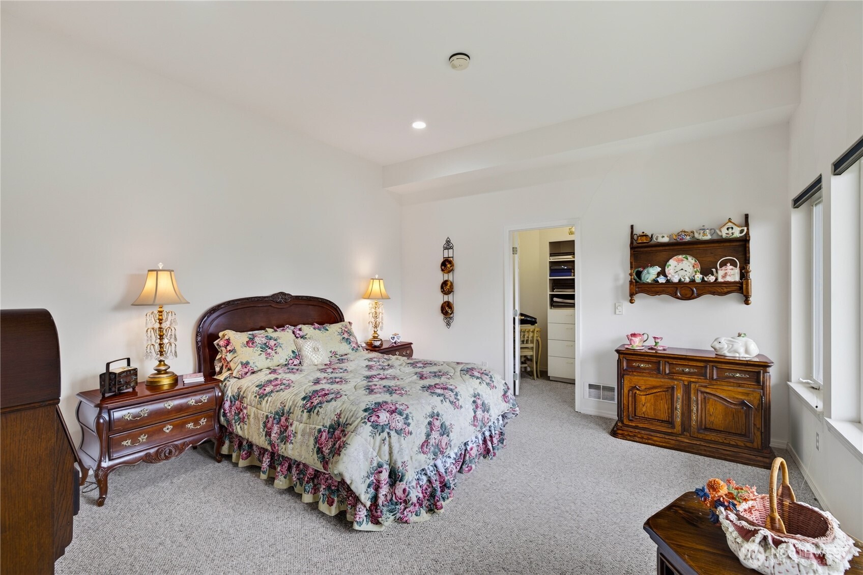 11746 Mccorkle Place Property Photo 20