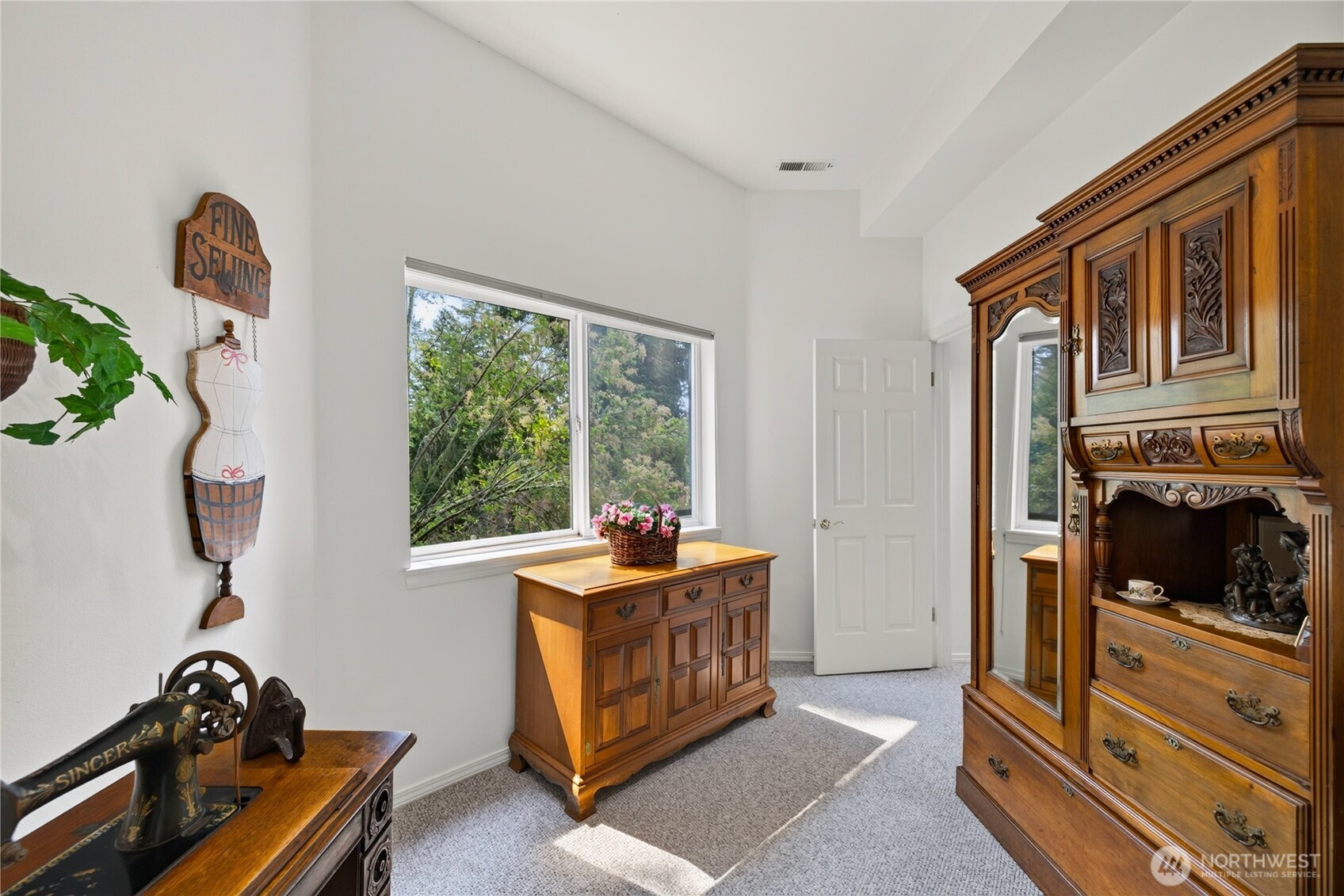 11746 Mccorkle Place Property Photo 21