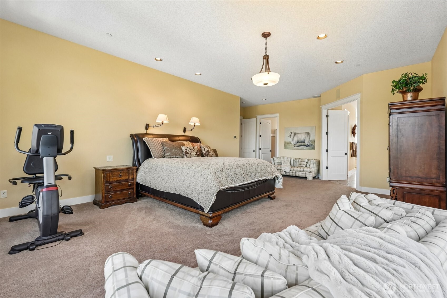 1384 Bayswater Road Property Photo 18