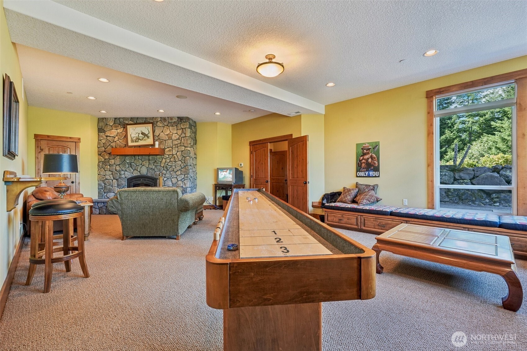 1384 Bayswater Road Property Photo 22