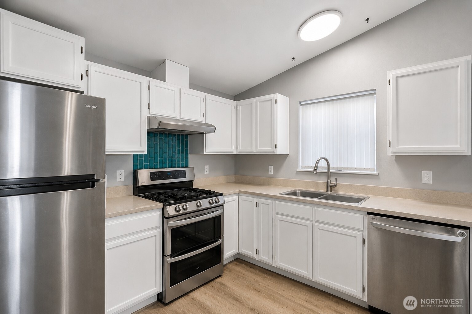 6419 107th Place Property Photo 1