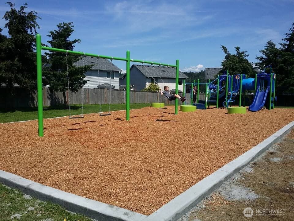 6419 107th Place Property Photo 14