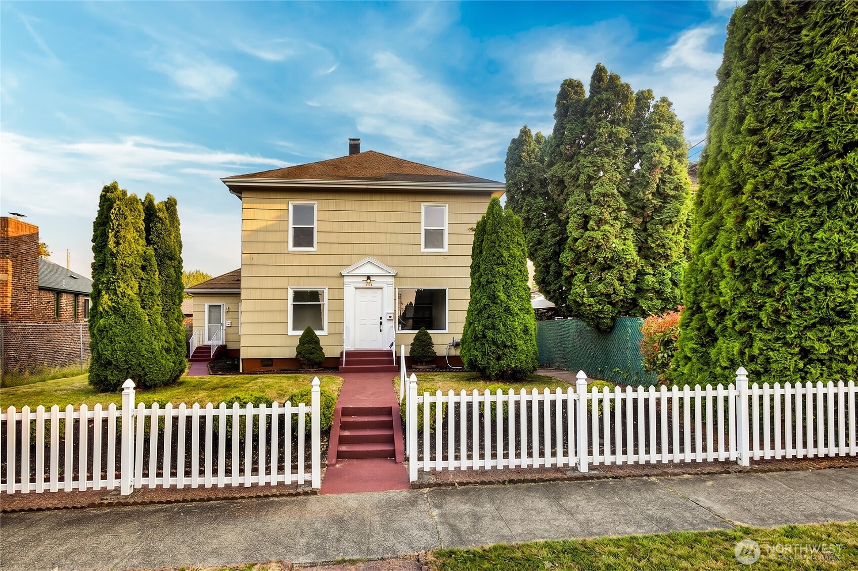 758 S 39th Street Property Photo 1