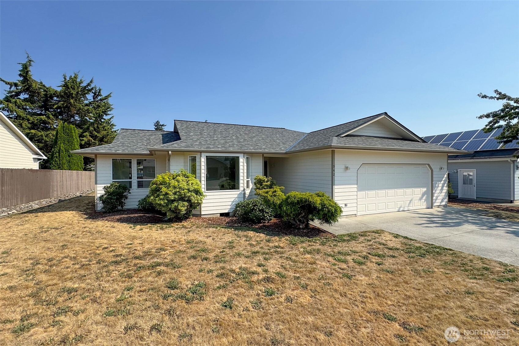 942 E Willow Street Property Photo 1
