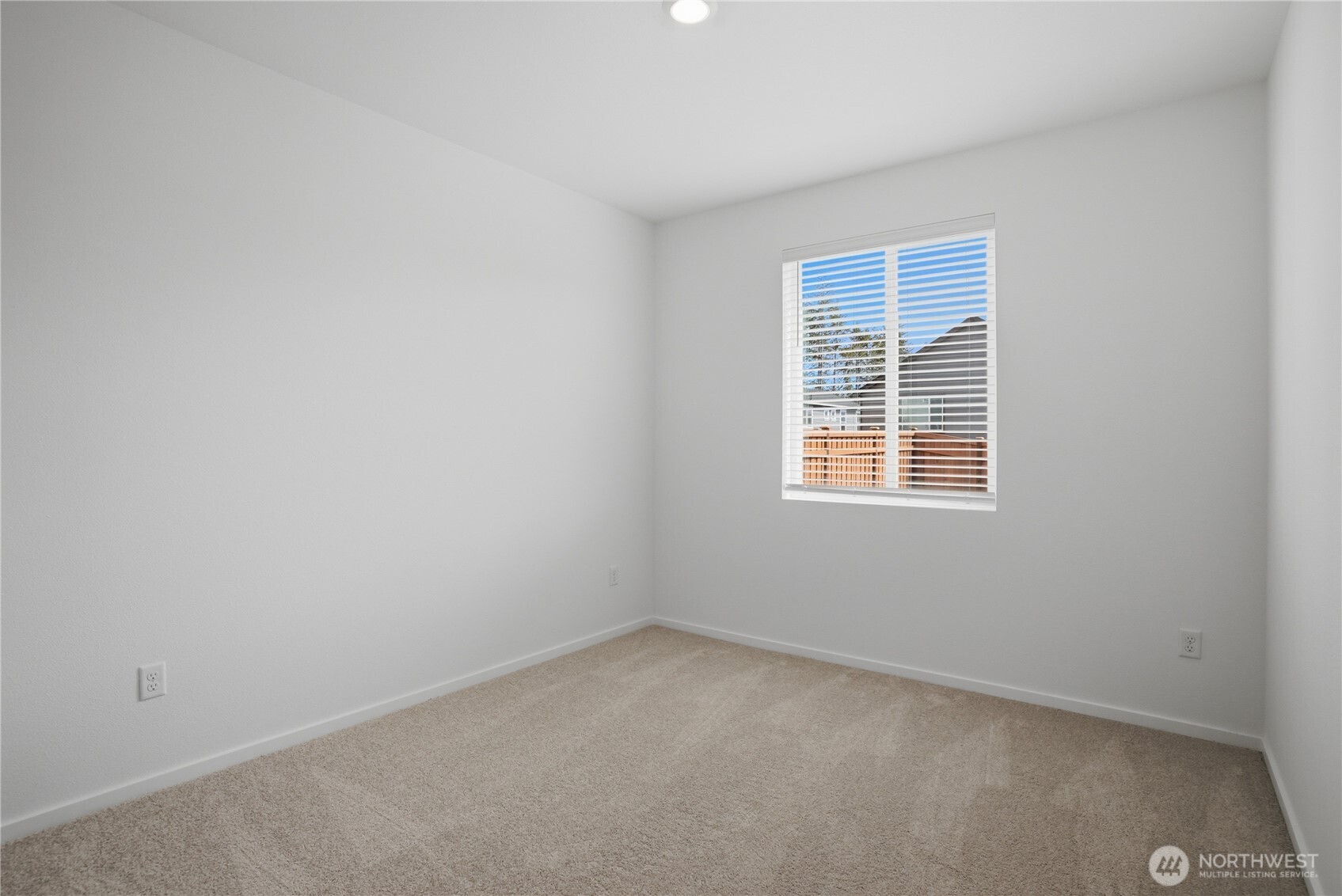 20119 165th Street Property Photo 3