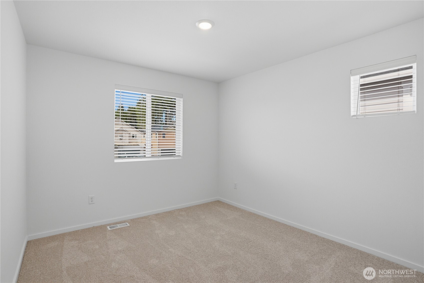20119 165th Street Property Photo 6