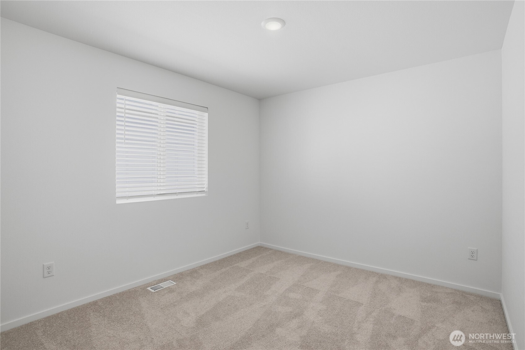 20119 165th Street Property Photo 7