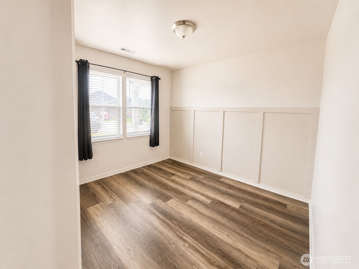 1344 E Nen Drive Property Photo 24