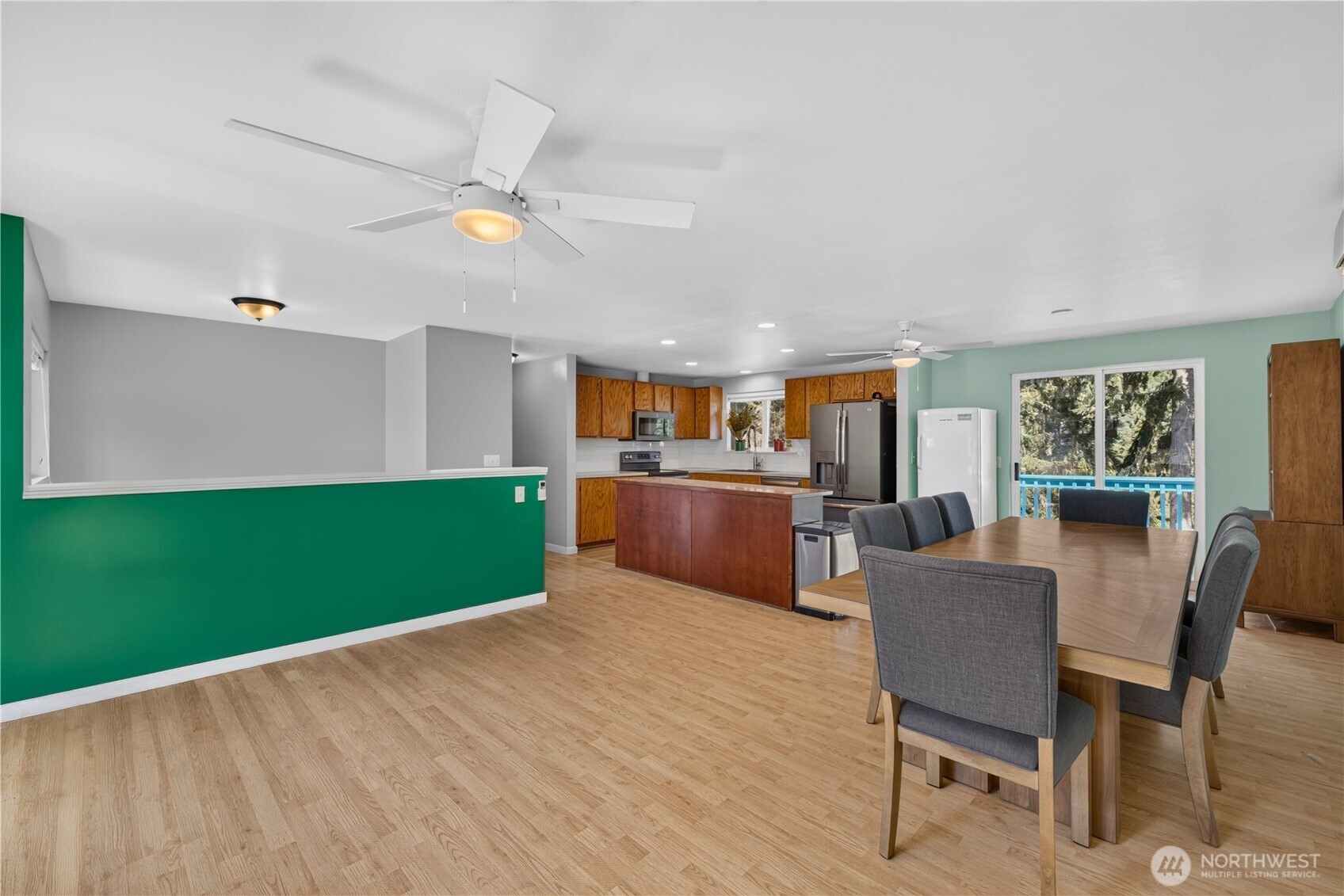 8103 Hawaii Lane Property Photo 5