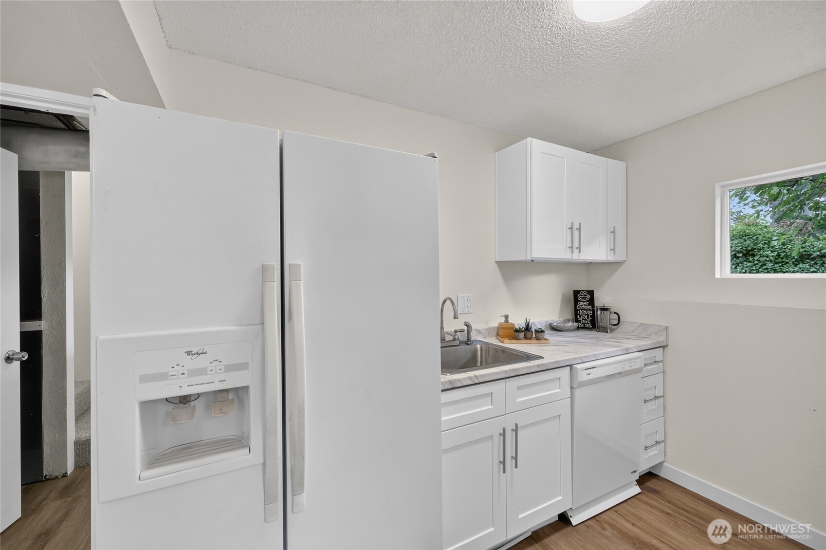 4042 5th Avenue Property Photo 27