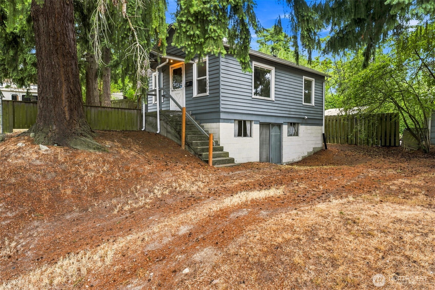 7955 29th Avenue Property Photo 1