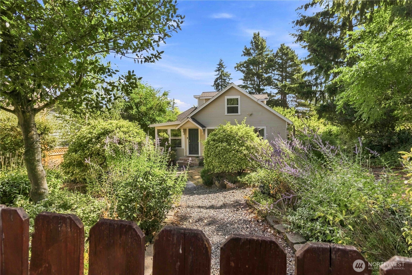 14350 Corliss Avenue Property Photo 17