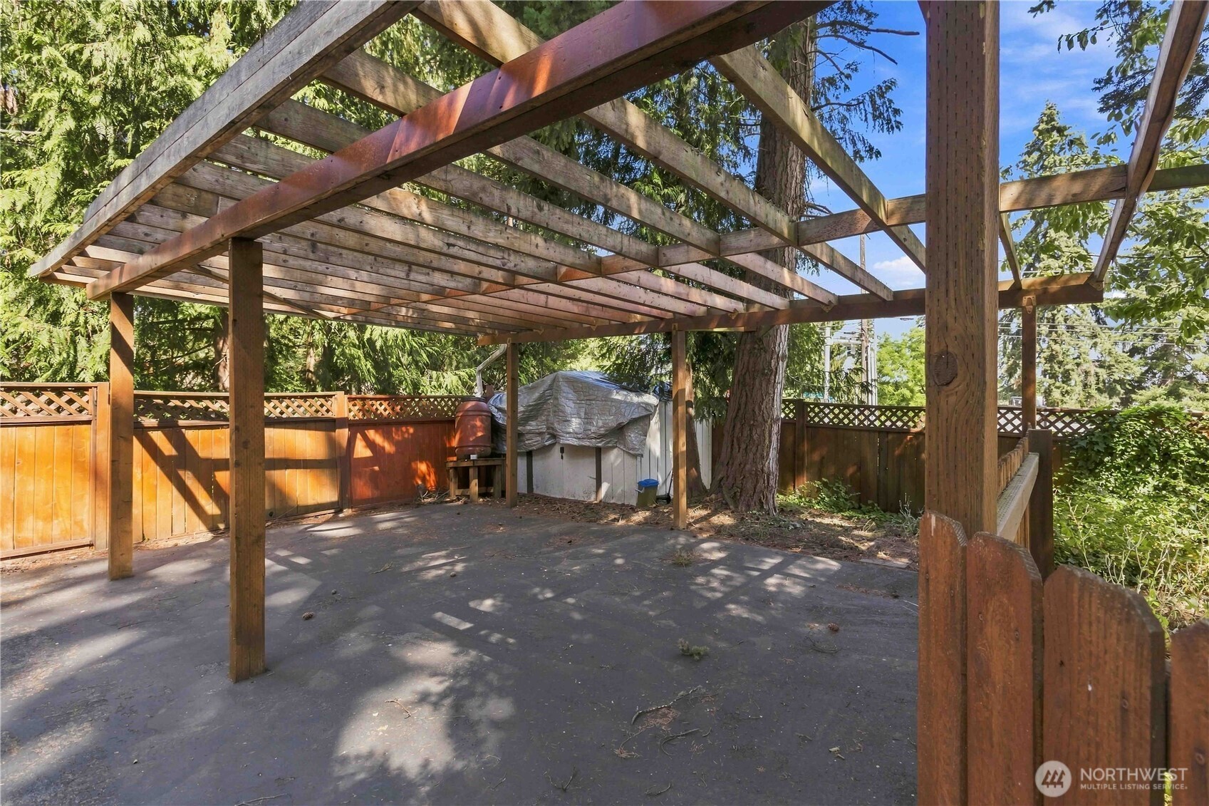14350 Corliss Avenue Property Photo 18