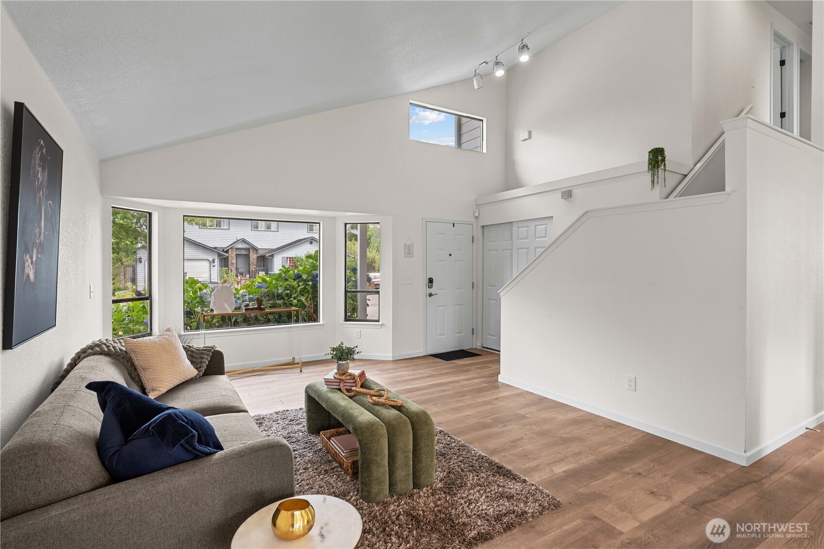 410 Warwick Street Property Photo 6