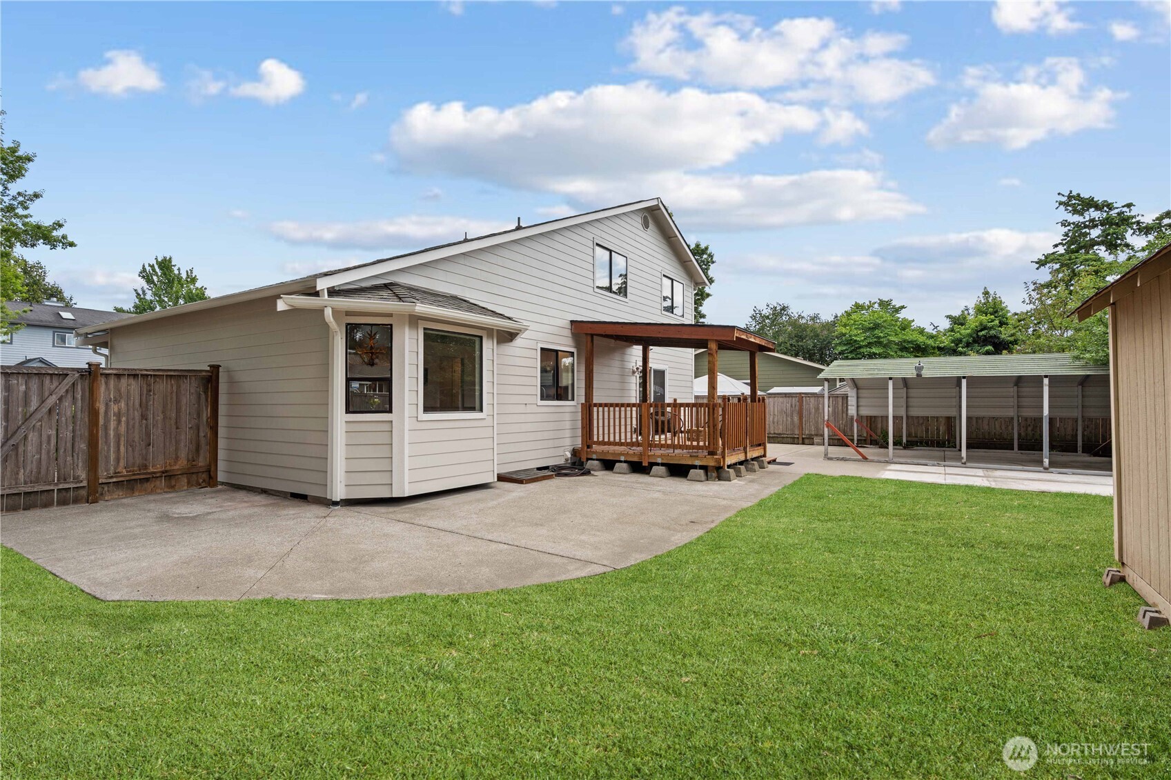 410 Warwick Street Property Photo 29