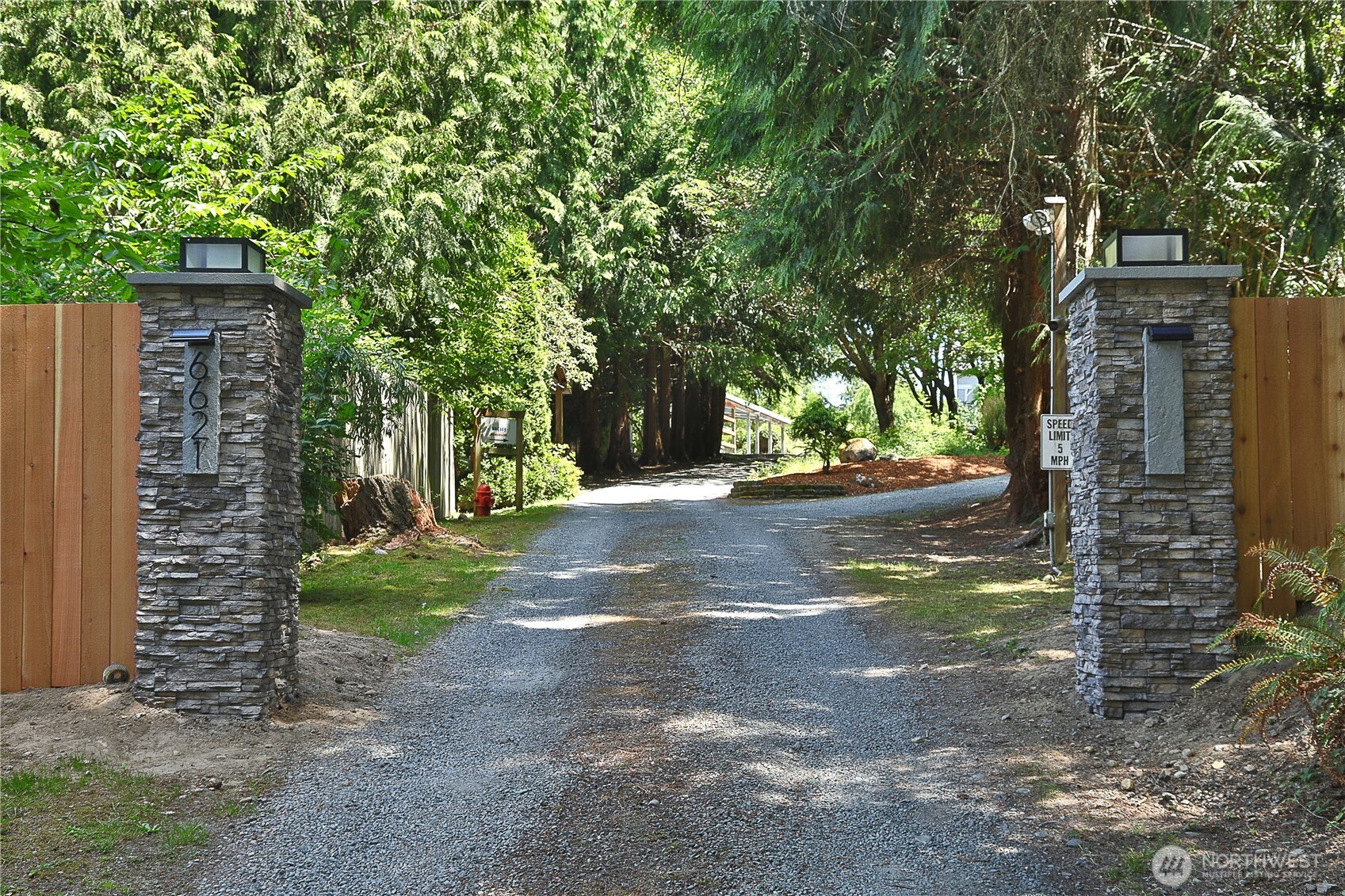 6621 Sills Road Property Photo 7