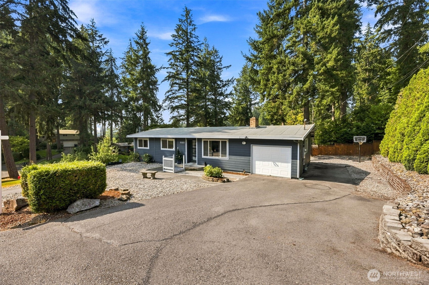6811 82nd Street Property Photo 1