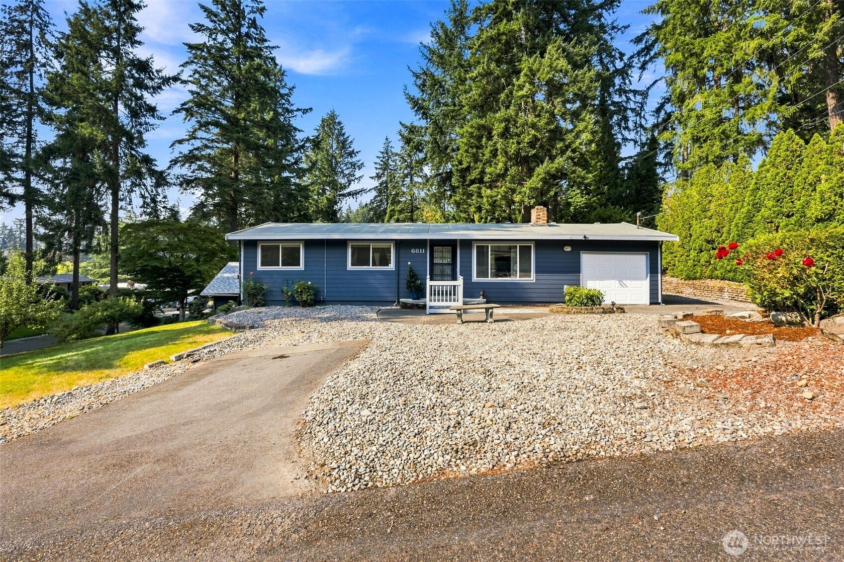 6811 82nd Street Property Photo 2