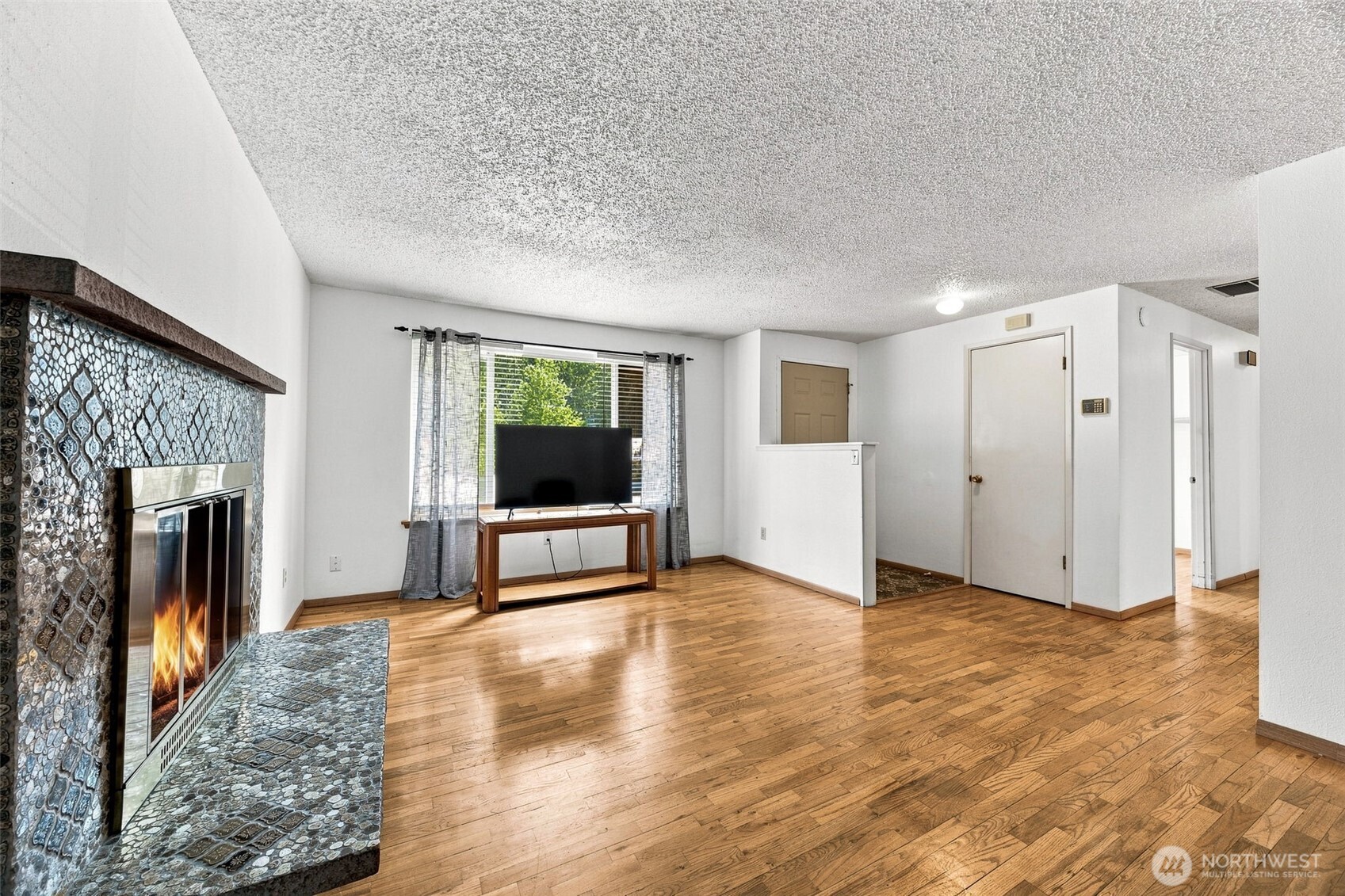 6811 82nd Street Property Photo 10