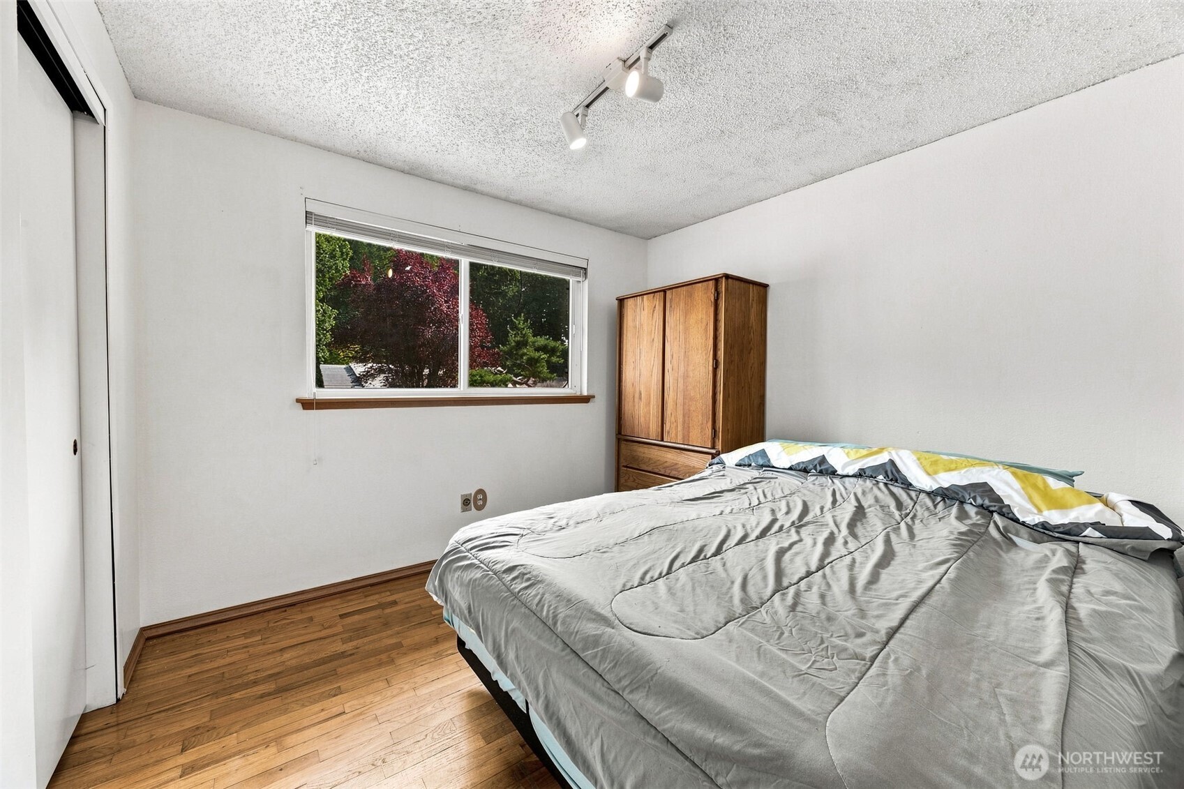 6811 82nd Street Property Photo 12
