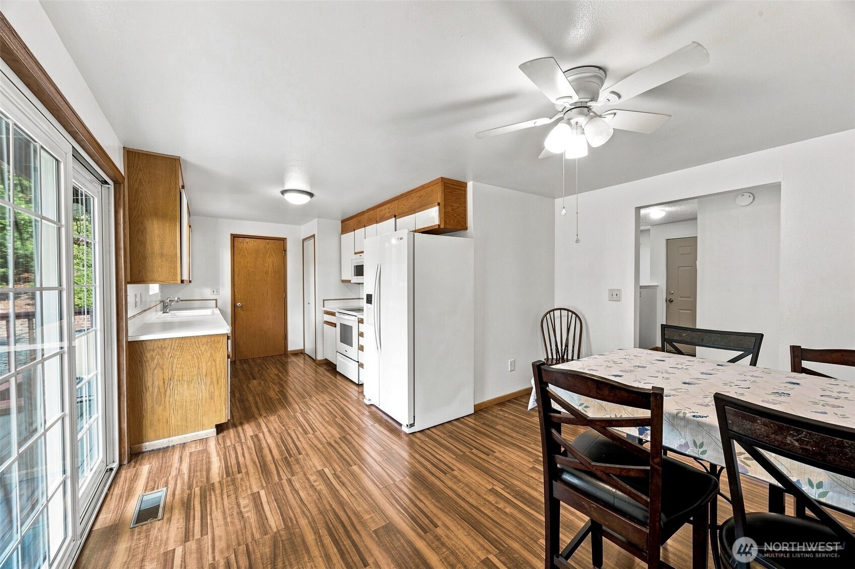 6811 82nd Street Property Photo 16