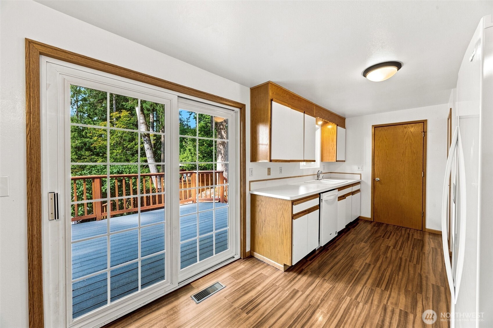 6811 82nd Street Property Photo 17