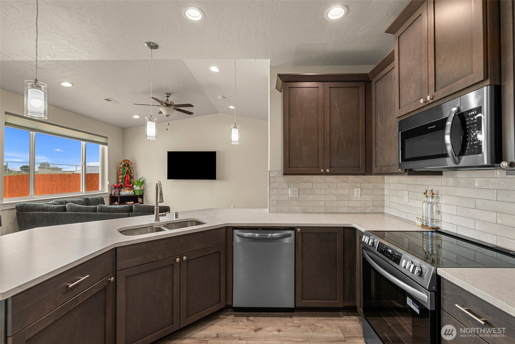 1505 7th Avenue Property Photo 7