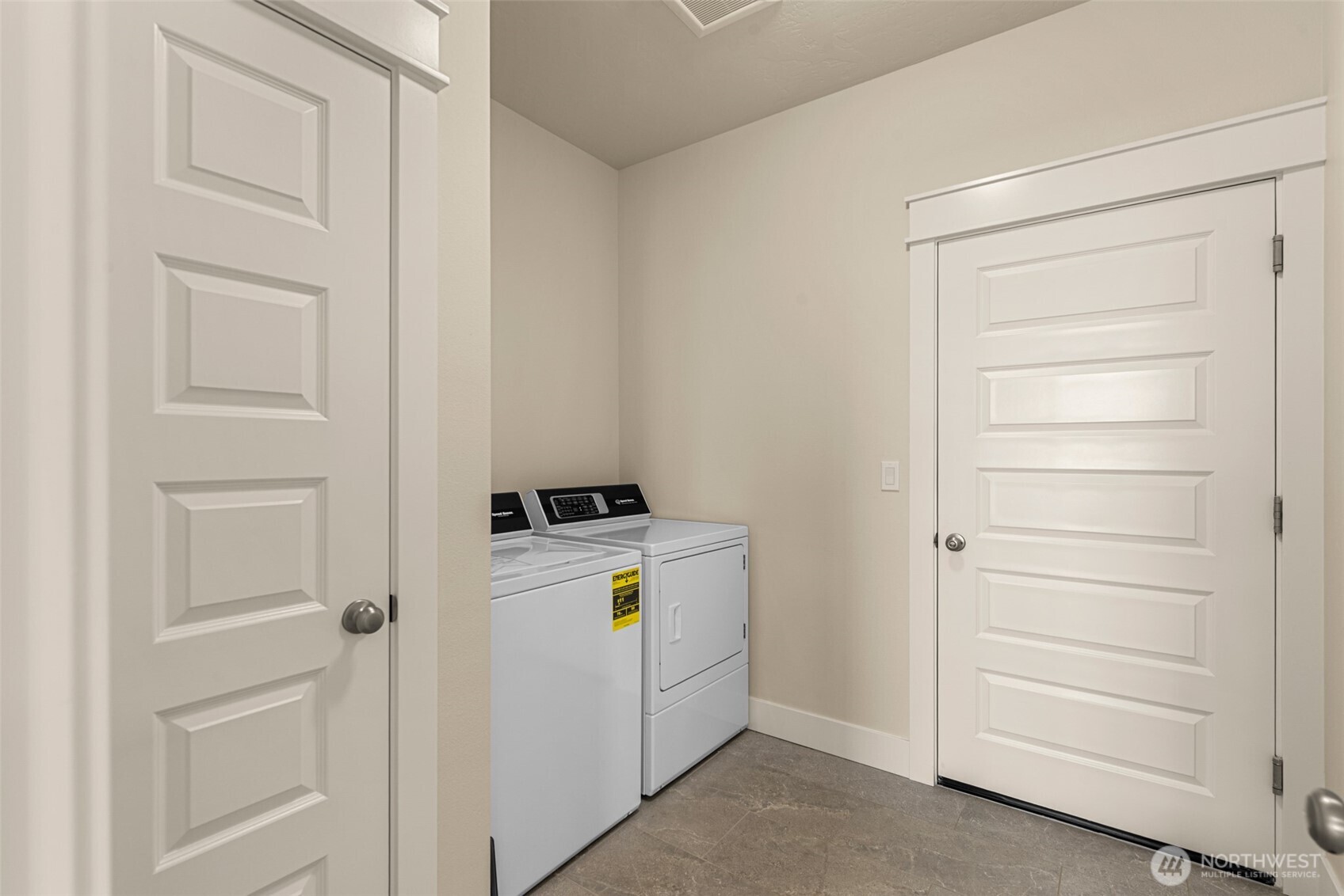 1505 7th Avenue Property Photo 29