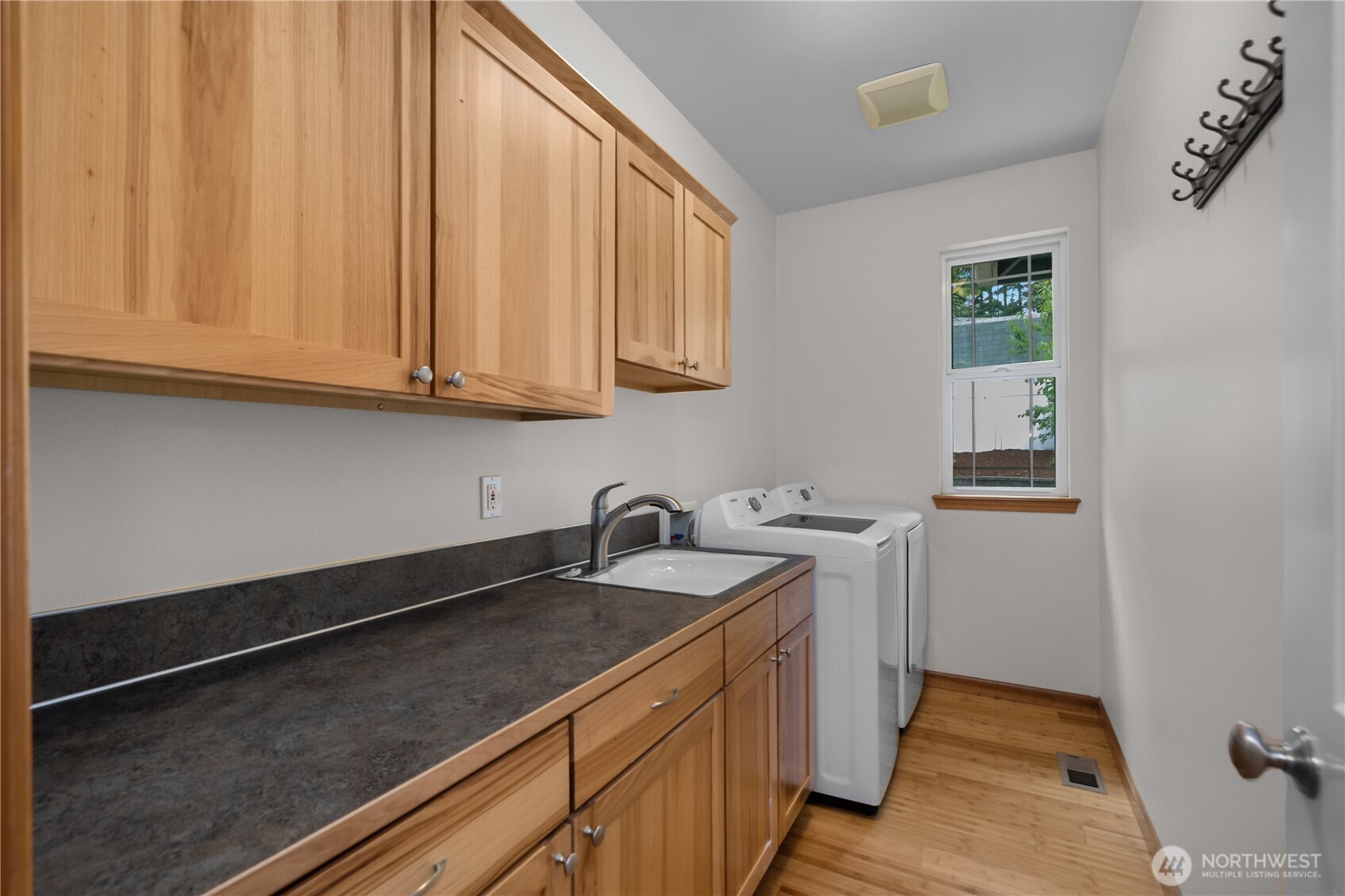 313 Grandview Avenue Property Photo 16