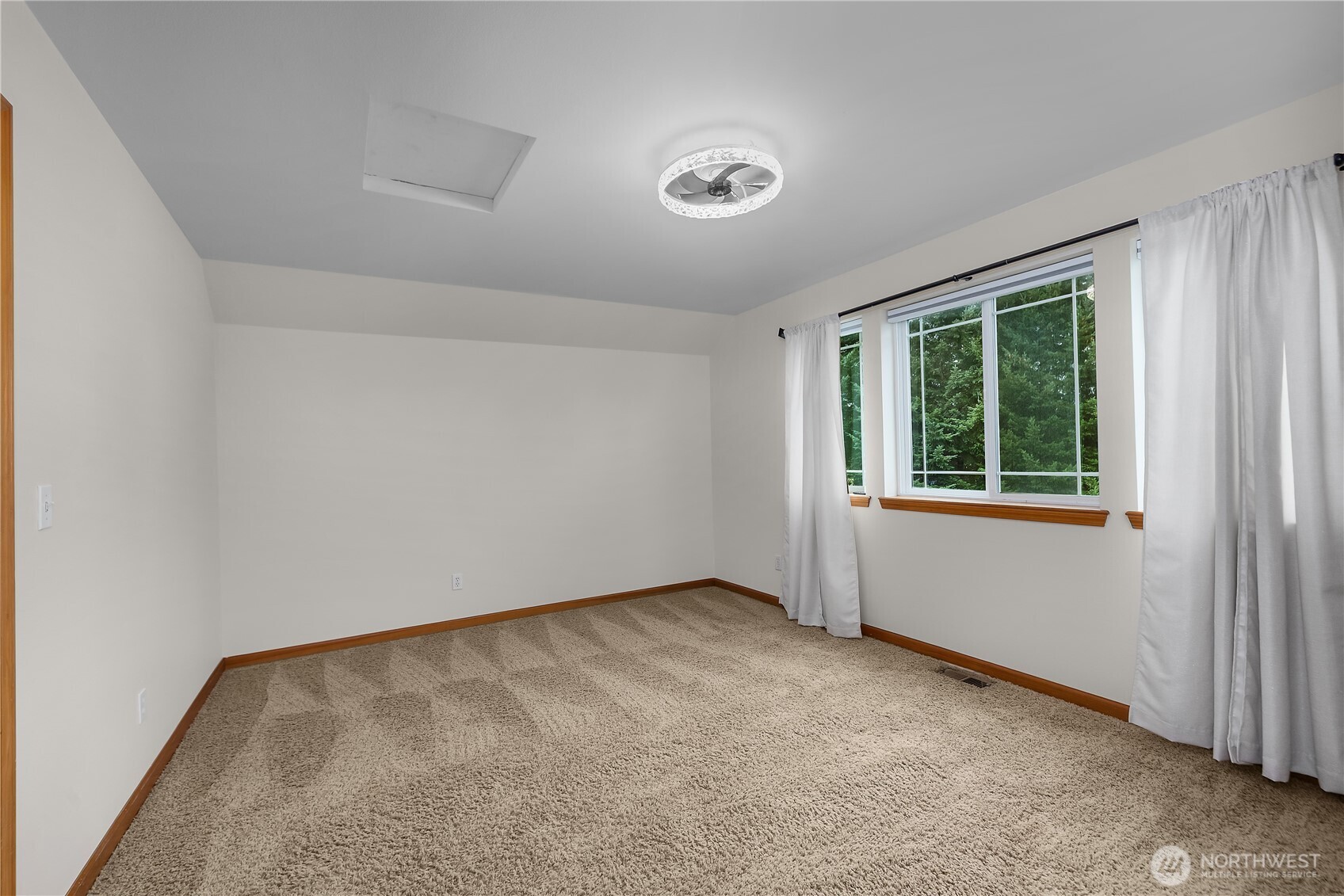 313 Grandview Avenue Property Photo 25