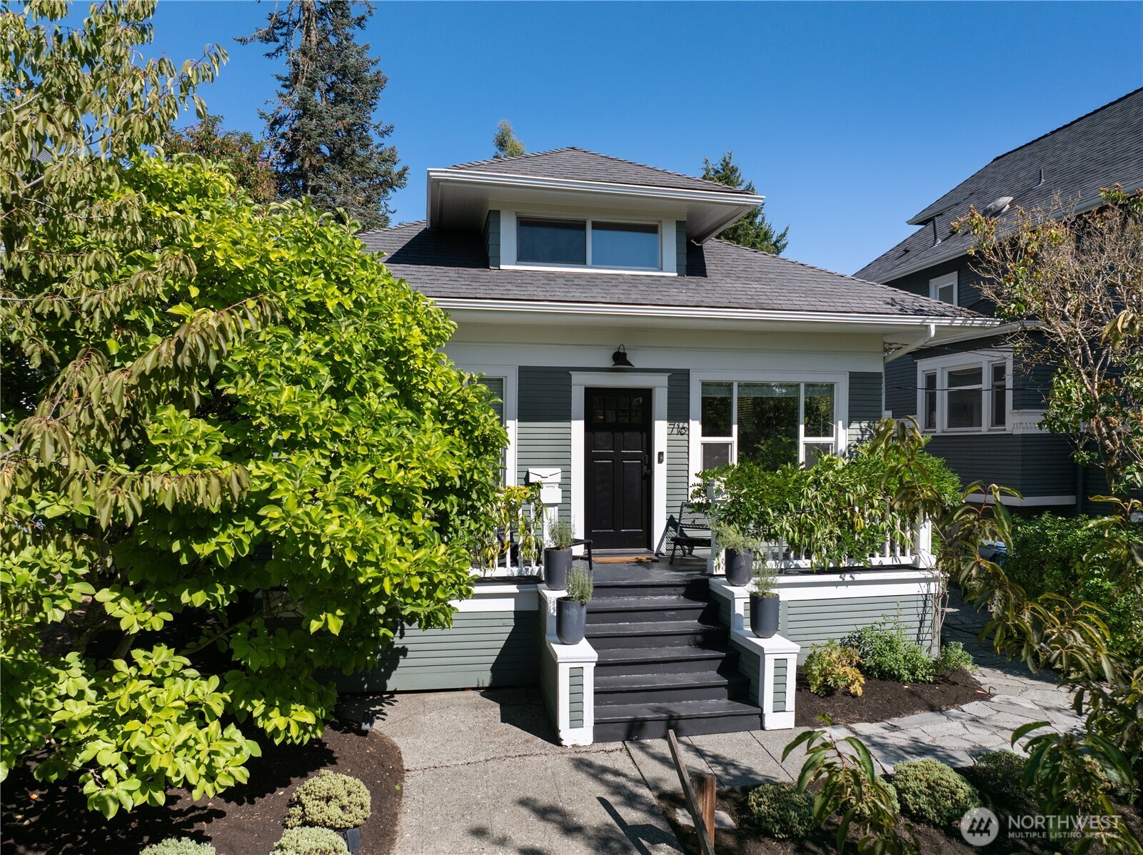 716 32nd Avenue Property Photo 1