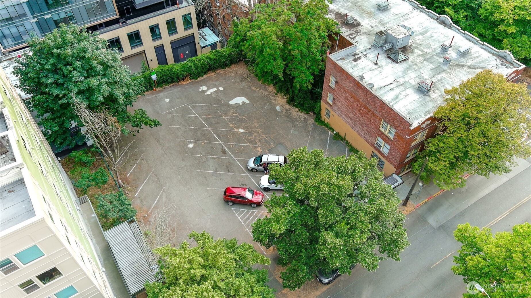 815 9th Avenue Property Photo 3