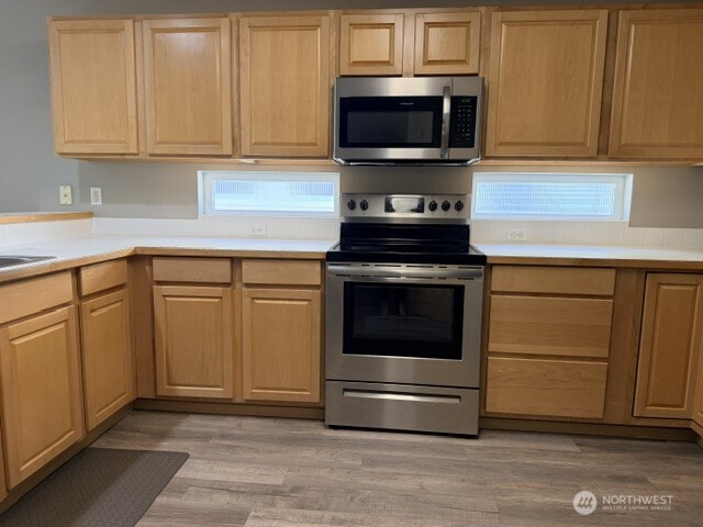 405 118 Street Property Photo 7