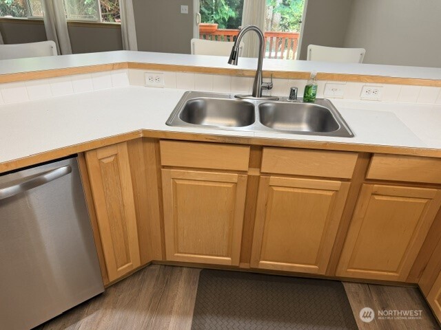 405 118 Street Property Photo 9